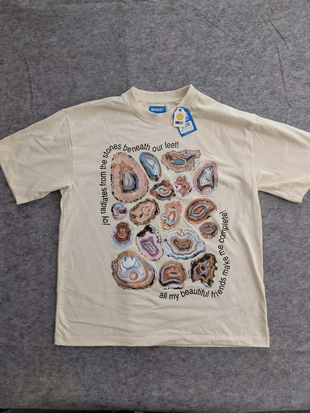 Market Smiley Face Radiating Joy Graphic T-Shirt Mens Large NWT Ecru Chinatown